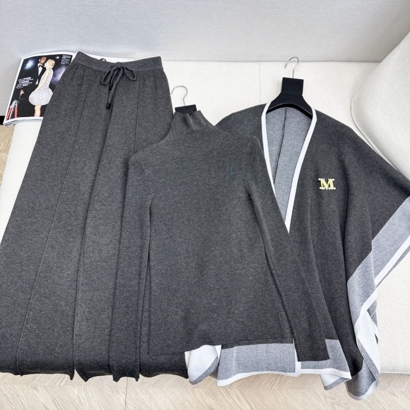 Ce1i*e suits